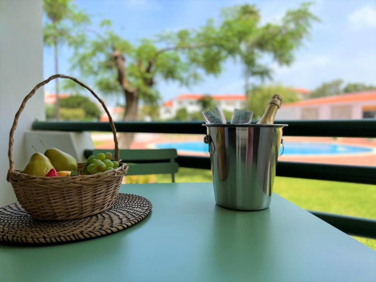 Albufeira Twins 2 With Pool By Homing Apartment ภายนอก รูปภาพ