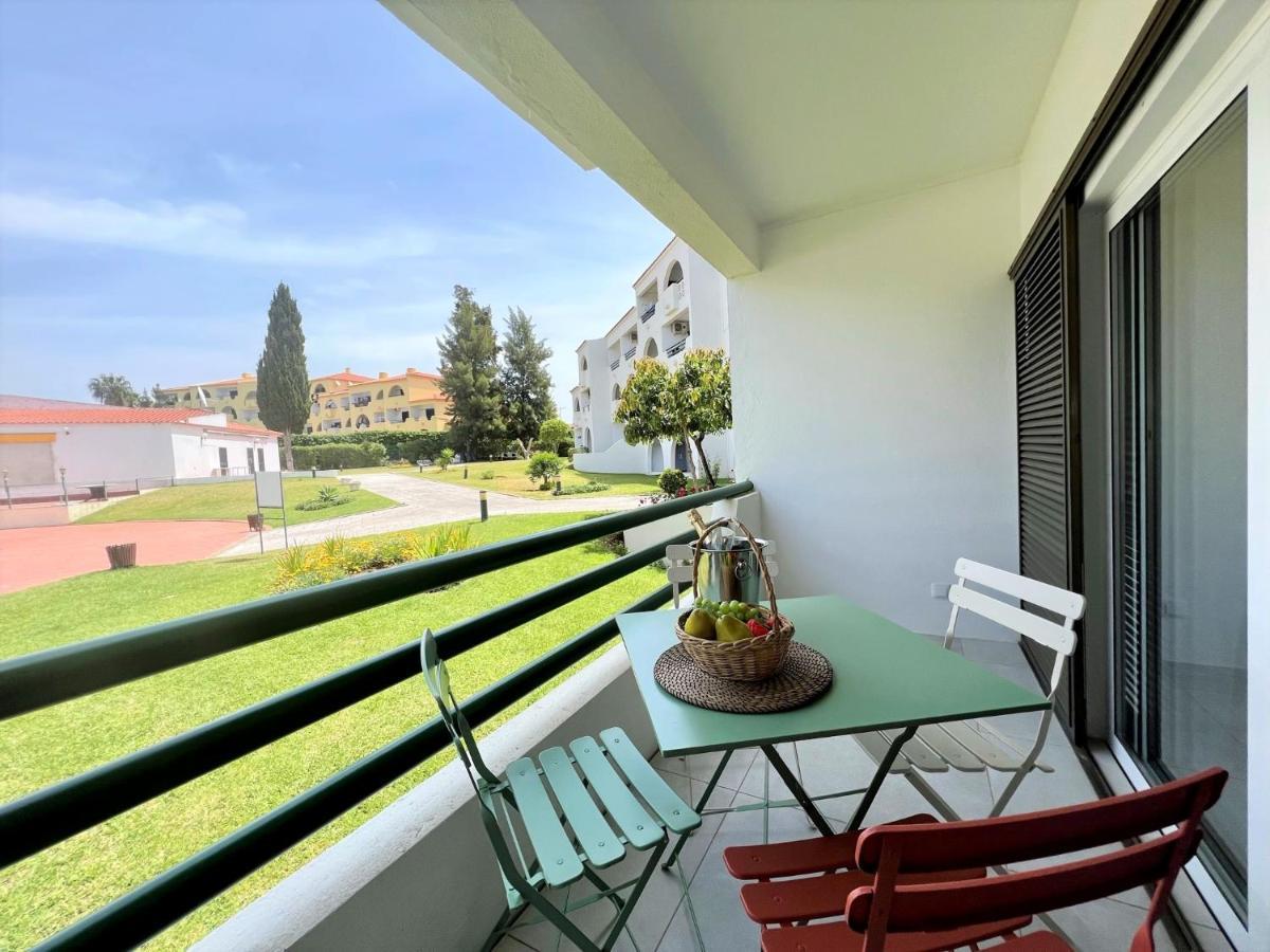 Albufeira Twins 2 With Pool By Homing Apartment ภายนอก รูปภาพ